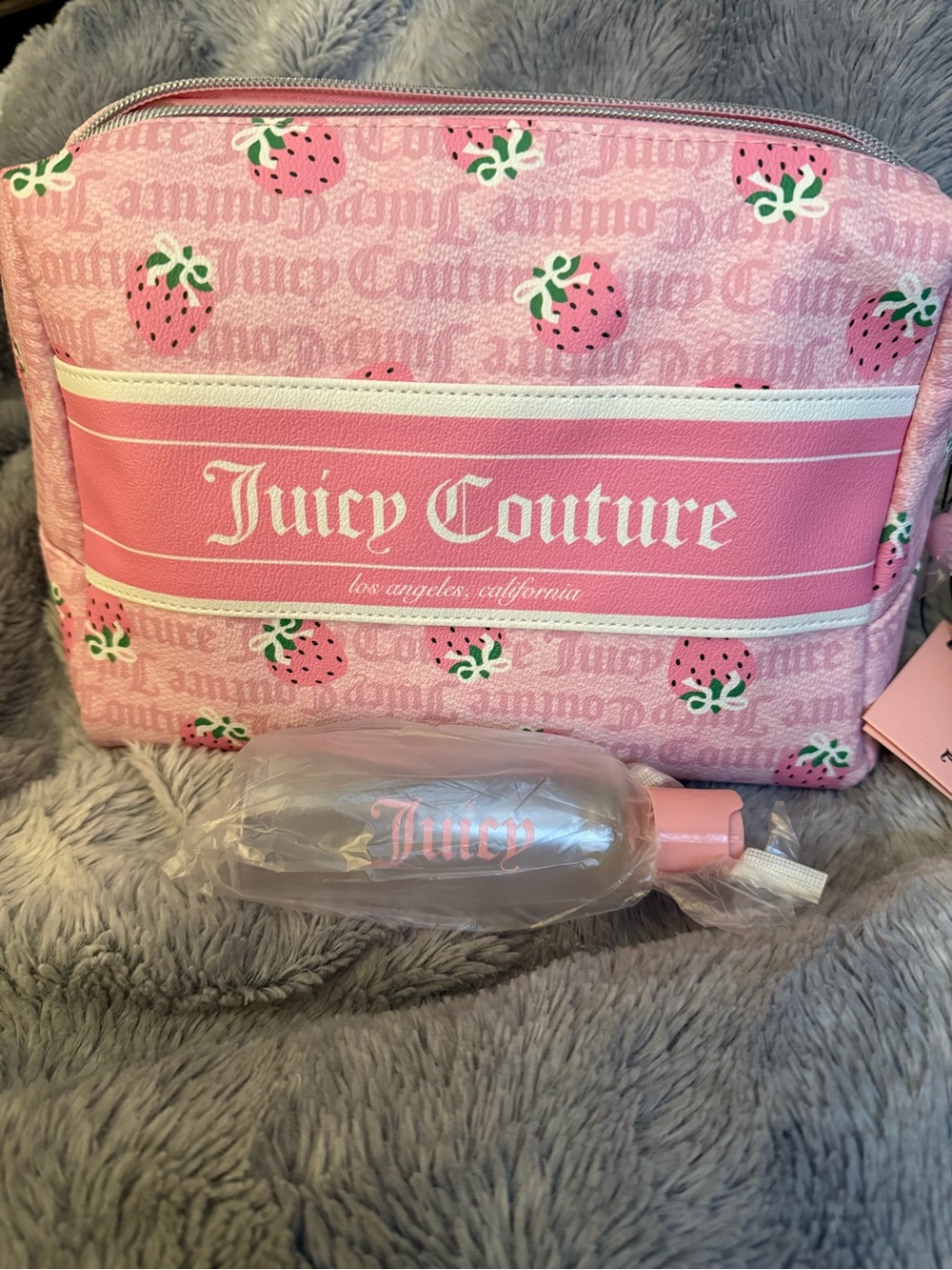 Juicy Couture Pink Strawberry Print Cosmetic Pouch NWT - Picture 7 of 12